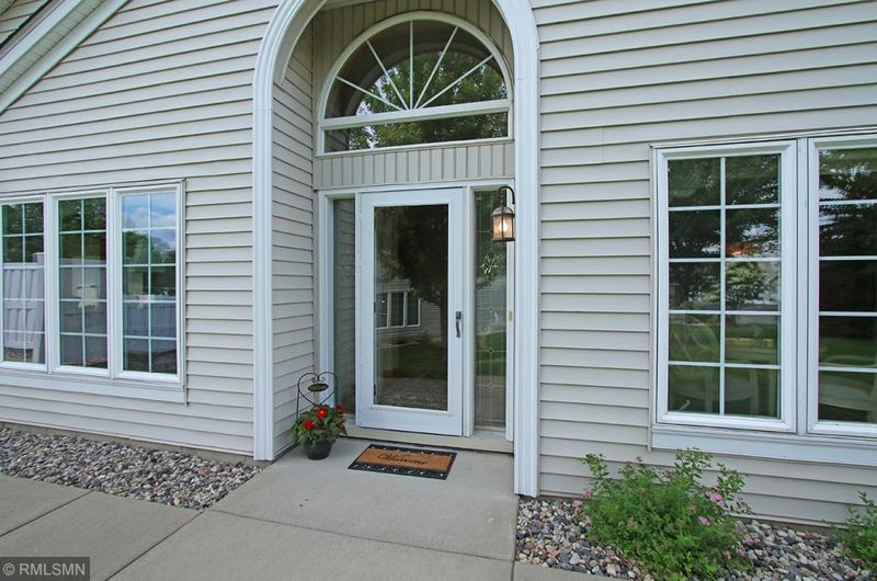 6461 Brook Ln, Savage, MN 55378