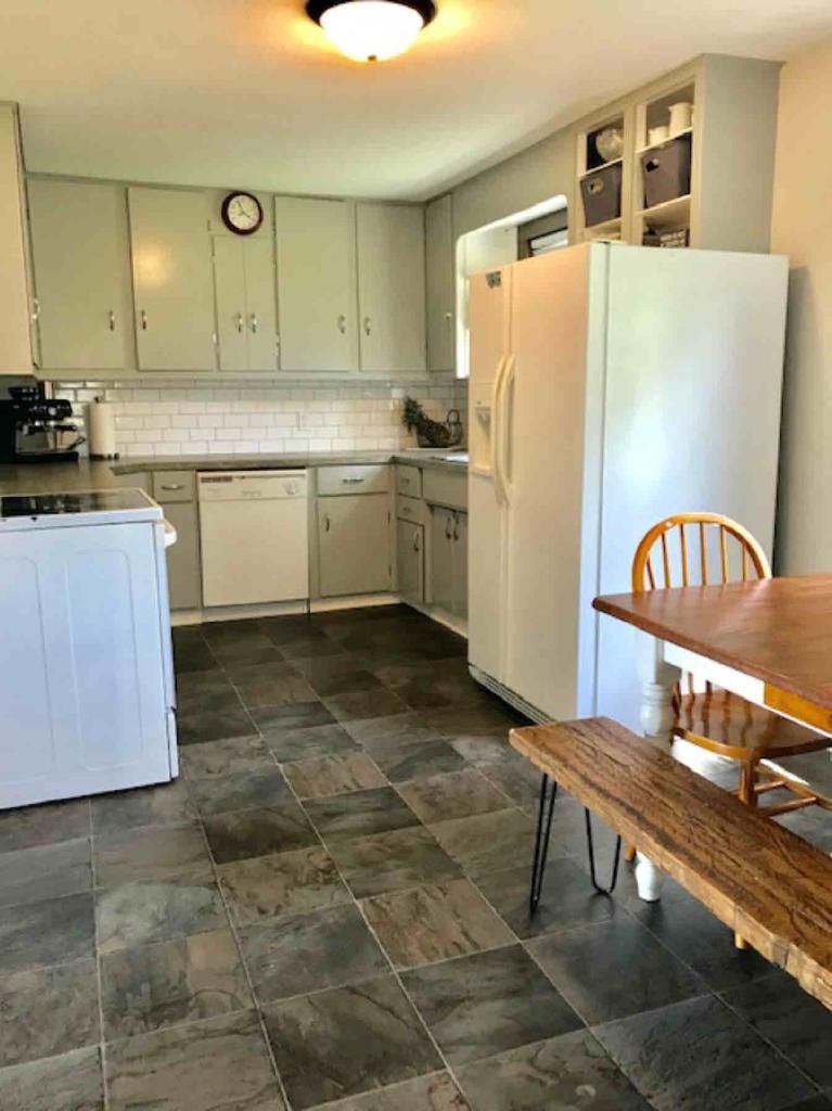 222 2nd St NW, Menahga, MN 56464