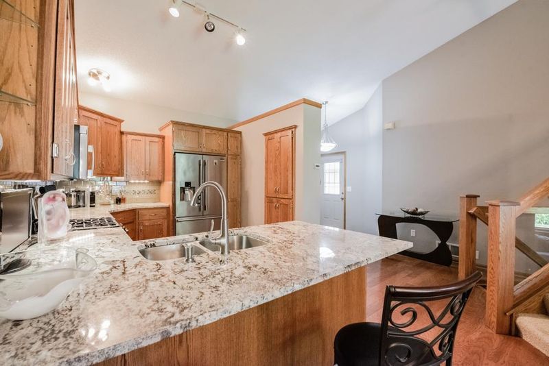 7177 Ivy Ridge Ct, Lino Lakes, MN 55014