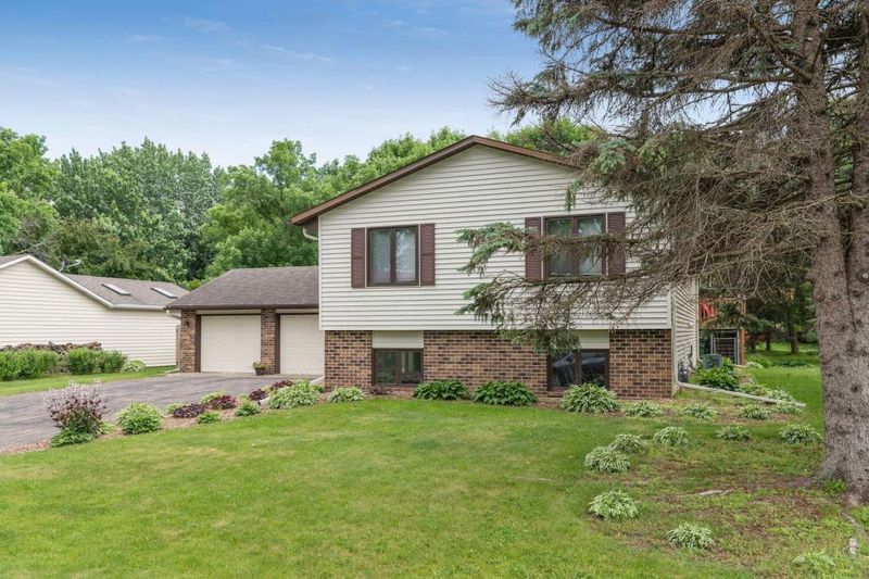 10421 108th Pl N, Maple Grove, MN 55369