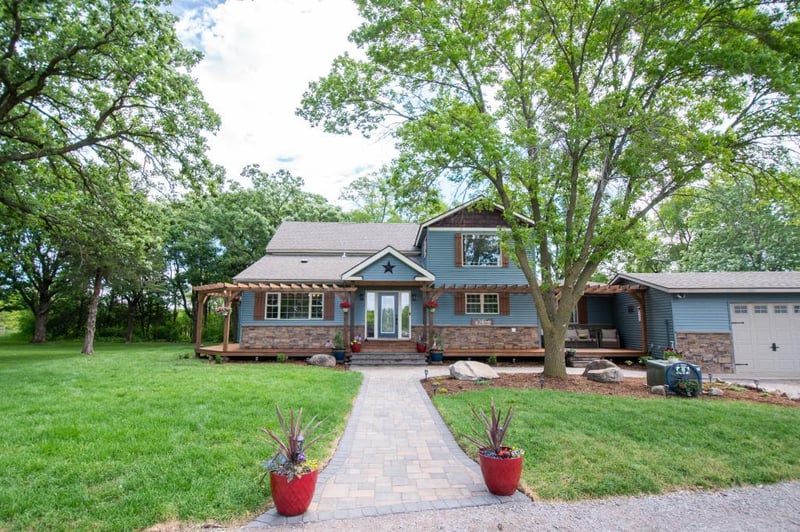 9157 Athman Rd, Rockville, MN 56301