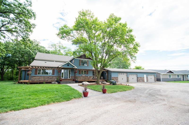 9157 Athman Rd, Rockville, MN 56301