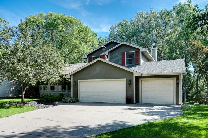 12145 Ivywood St NW, Coon Rapids, MN 55433