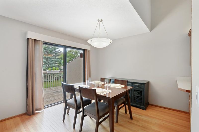 8553 Xenium Ln N, Maple Grove, MN 55369