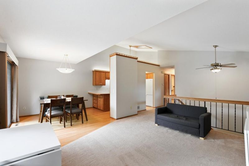 8553 Xenium Ln N, Maple Grove, MN 55369