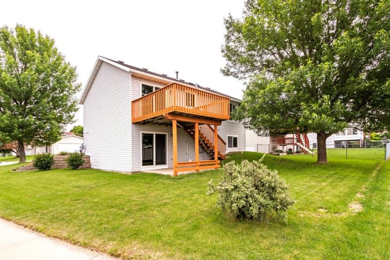 2328 Hampton Rhodes Ct NW, Rochester, MN 55901