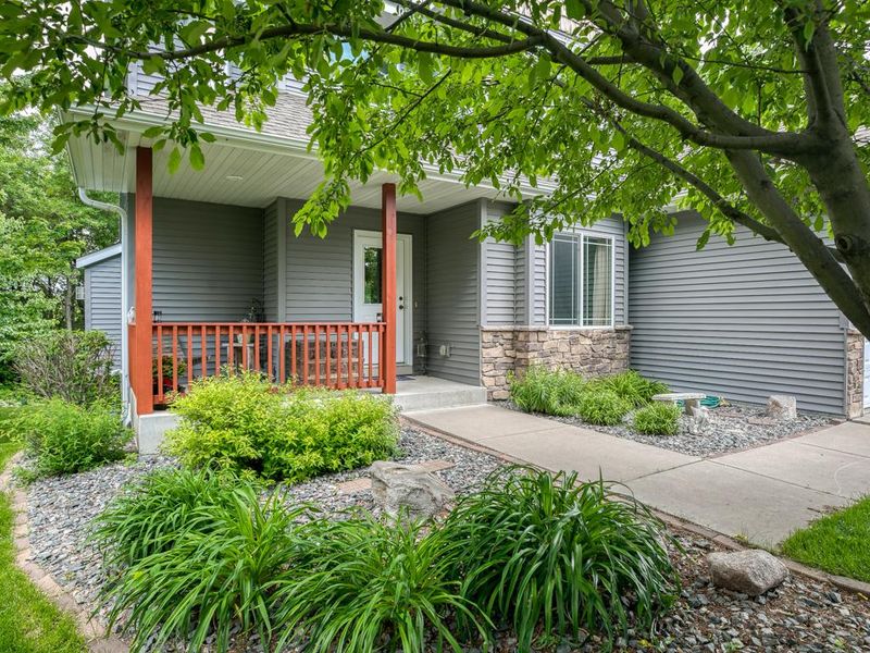 529 Lachman Cir NE, Saint Michael, MN 55376