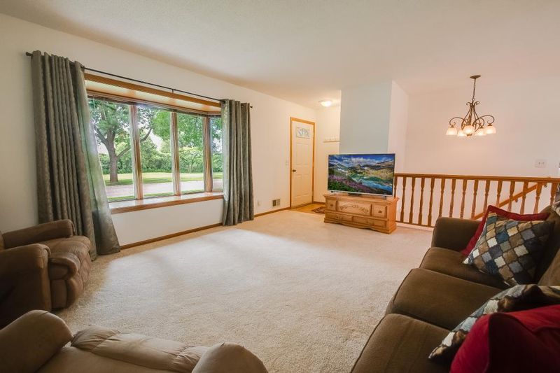 7124 Oliver Ave N, Brooklyn Center, MN 55430