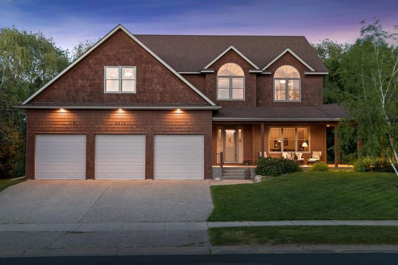 6919 Country Oaks Rd, Excelsior, MN 55331