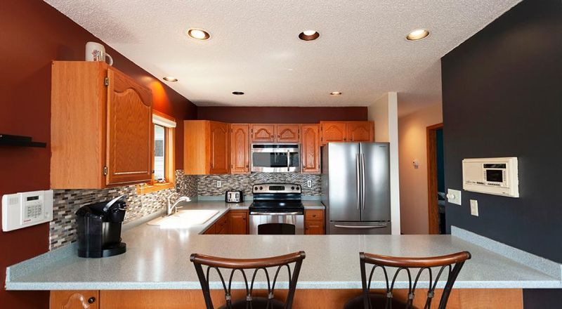531 W 6th St, Duluth, MN 55806