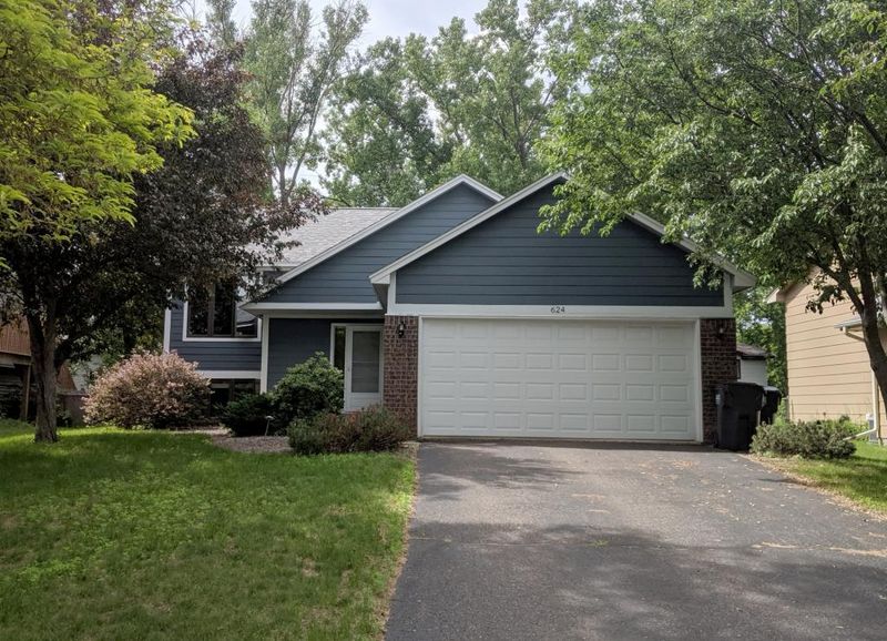 624 107th Ln NW, Coon Rapids, MN 55448