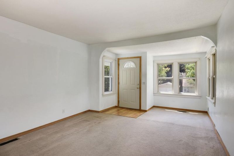 1803 York Ave, Saint Paul, MN 55119