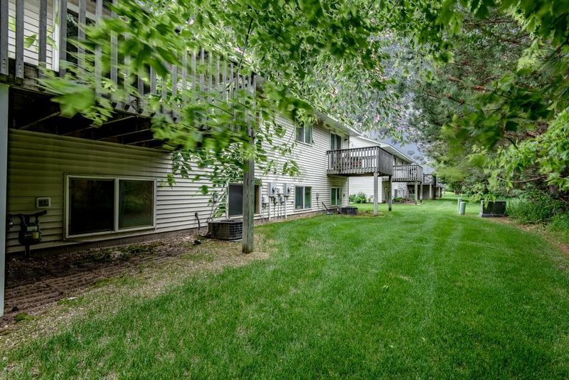26286 3rd St W, Zimmerman, MN 55398