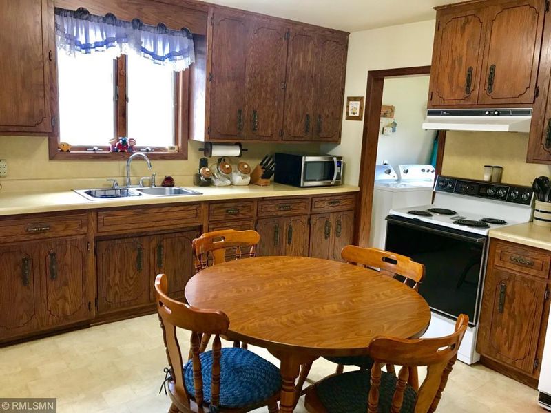 1011 Myrtle St W, Stillwater, MN 55082