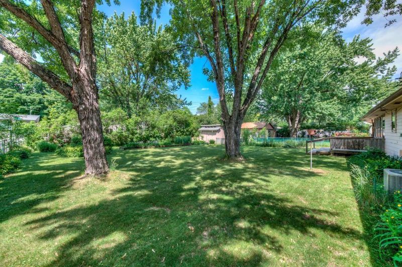 2012 Maple St, Hastings, MN 55033