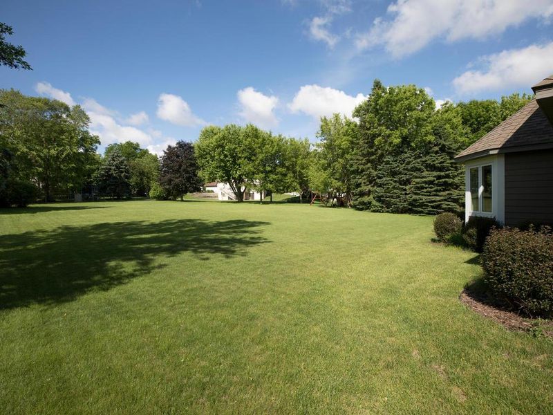 8577 Quarles Rd N, Maple Grove, MN 55311