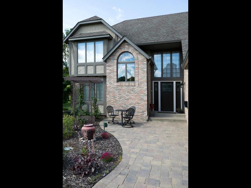 8577 Quarles Rd N, Maple Grove, MN 55311