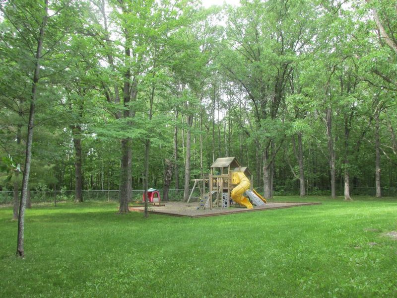 4271 Haddix Cir NW, Backus, MN 56435