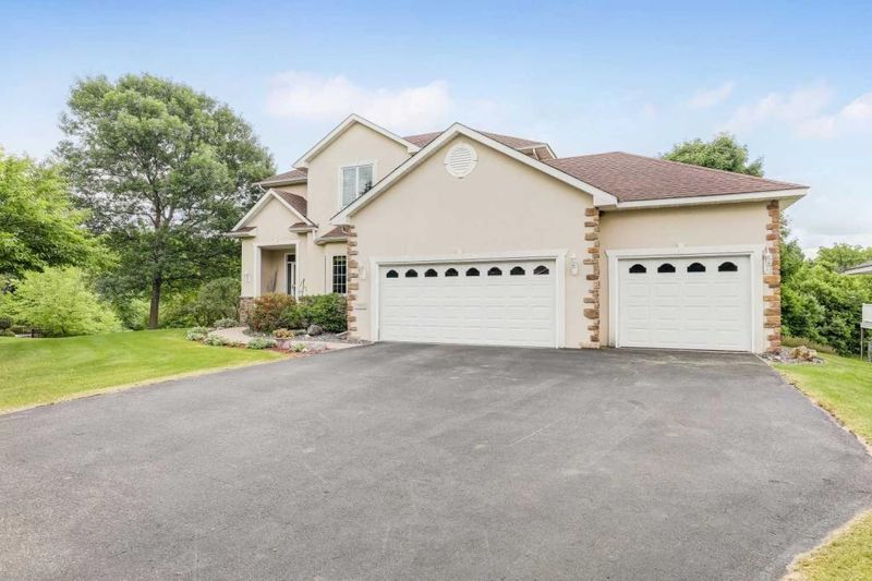 11969 36th Cir NE, Saint Michael, MN 55376