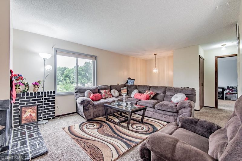 7429 75th Ave N, Brooklyn Park, MN 55428