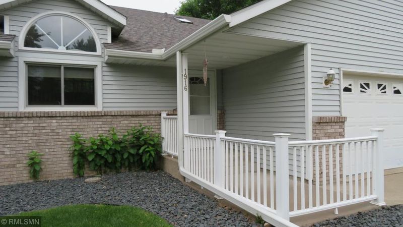 1916 Circle Dr NW, Sauk Rapids, MN 56379