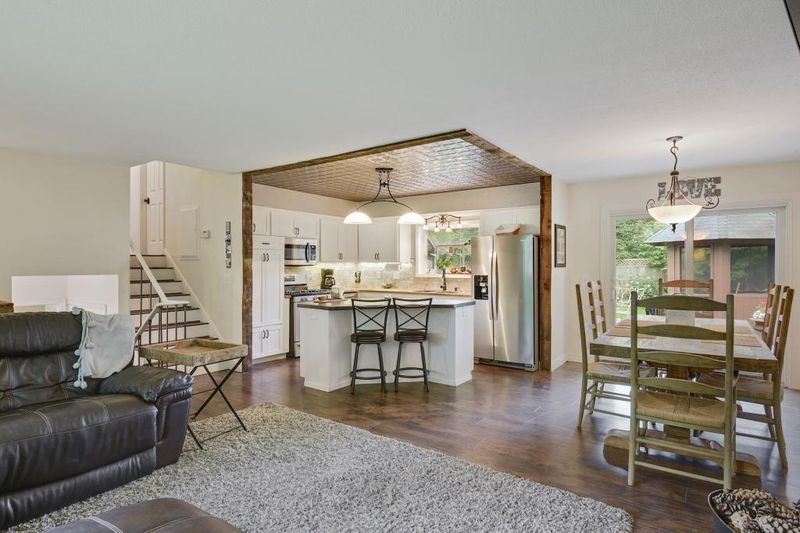 8017 33rd Pl N, Crystal, MN 55427