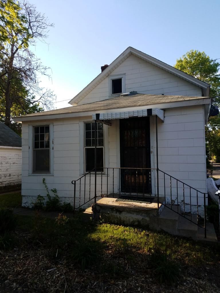 1015 15th Ave N, Minneapolis, MN 55411