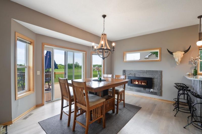 9444 Glenborough Dr, Elko New Market, MN 55020
