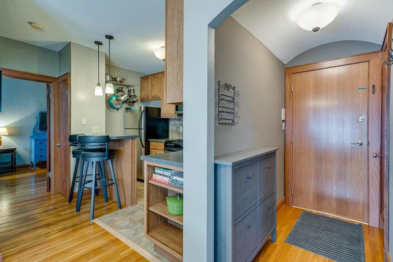 4221 Nicollet Ave #102, Minneapolis, MN 55409