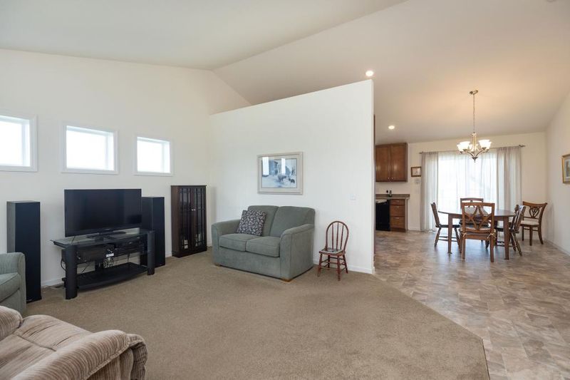 14089 Addison Ct, Rosemount, MN 55068