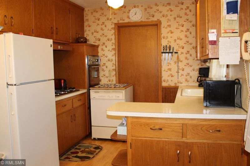 4724 4th St NE, Columbia Heights, MN 55421