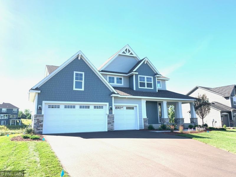 9834 N 8th St N, Lake Elmo, MN 55042