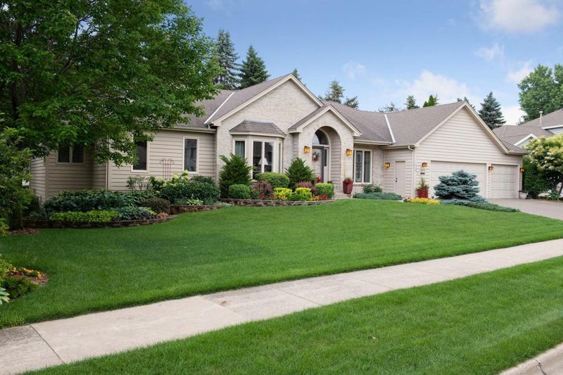 11370 Louisiana Ave S, Bloomington, MN 55438