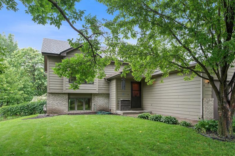 5970 138th St N, Hugo, MN 55038