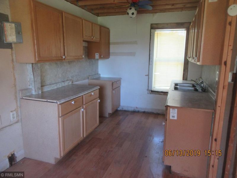 13351 Auburn Rd, Grasston, MN 55030