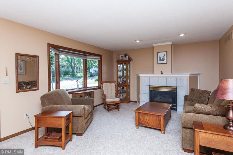3815 15th Ave NW, Rochester, MN 55901