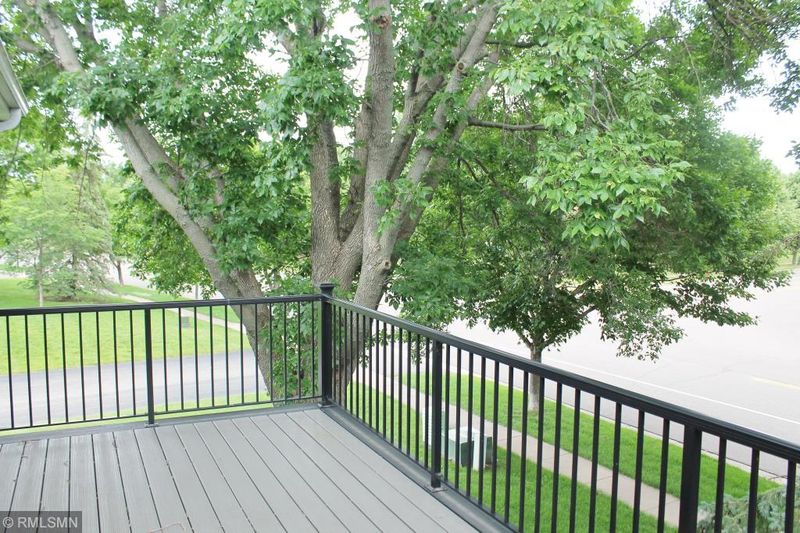 14739 Embry Pa, Apple Valley, MN 55124