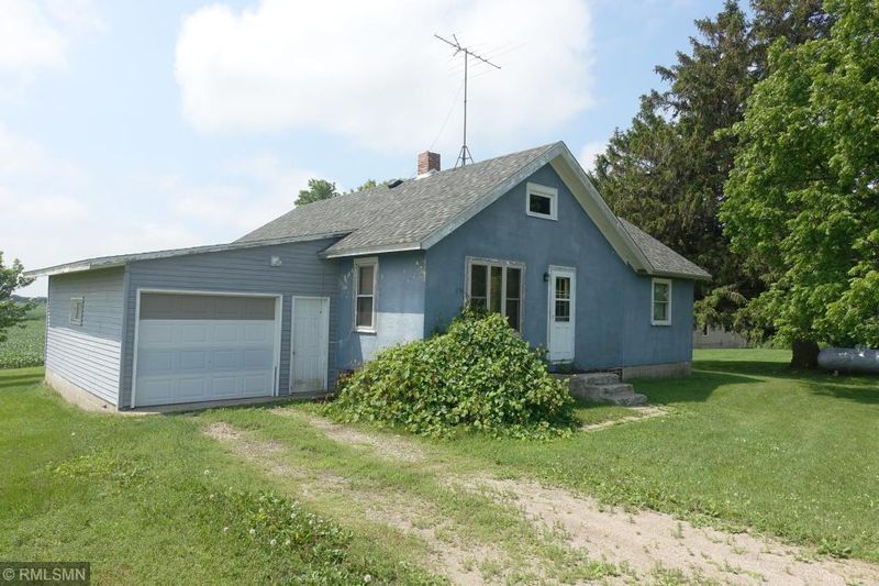 7615 220th St, Silver Lake, MN 55381