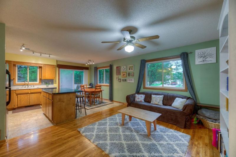 6038 Red Fox Rn, North Branch, MN 55056