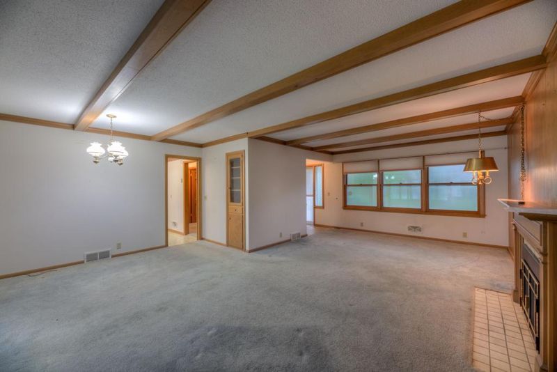 3505 Comet Ln, Minnetonka, MN 55345