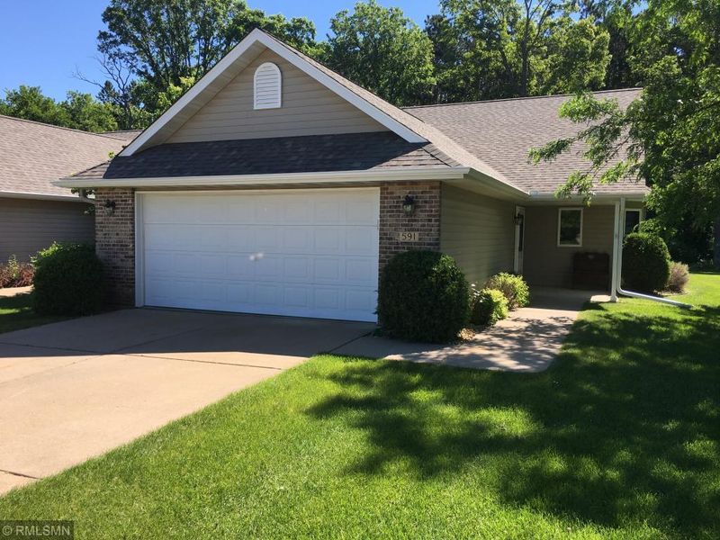 591 Cherrywood Ct, Red Wing, MN 55066