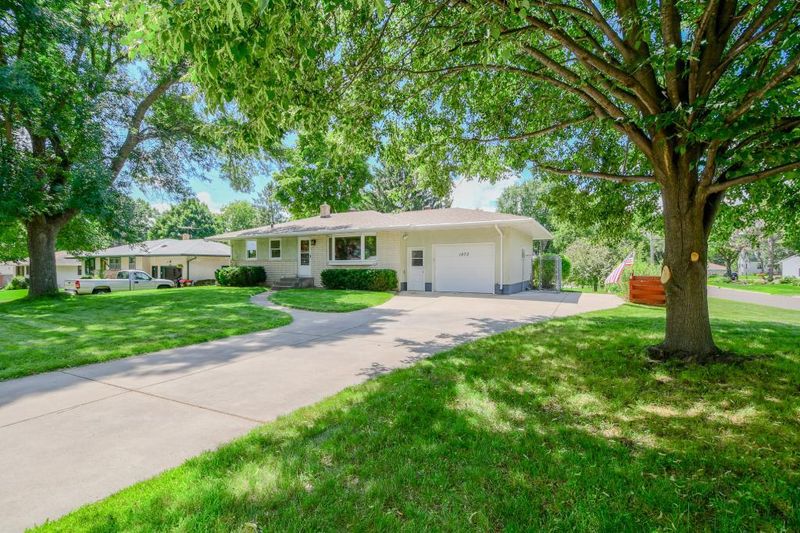 1973 Dieter St, Maplewood, MN 55109
