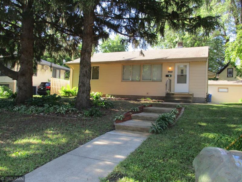 154 Sidney St W, Saint Paul, MN 55107