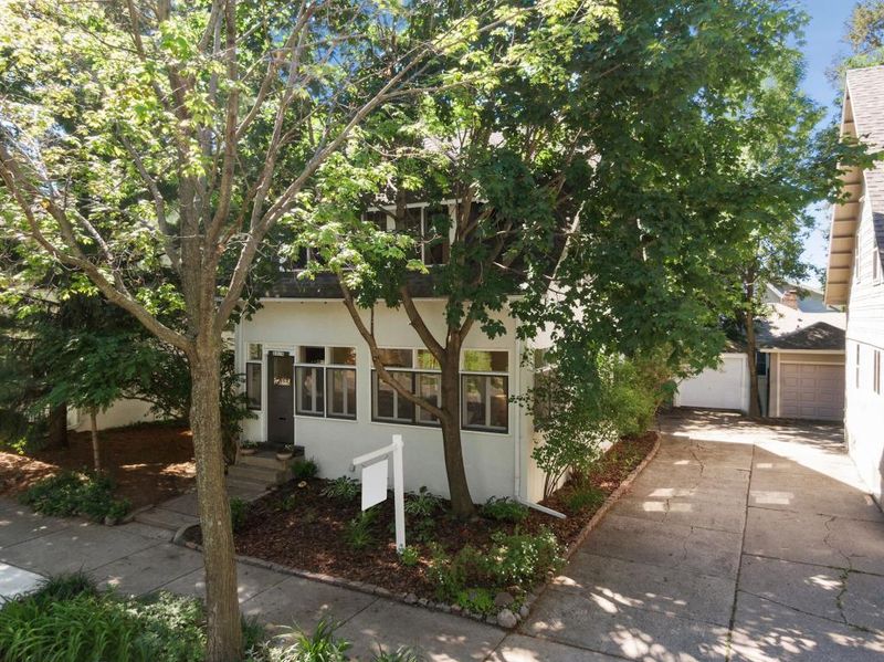 3319 W 46th St, Minneapolis, MN 55410