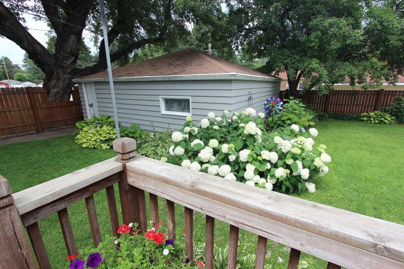 2025 3rd St E, Saint Paul, MN 55119