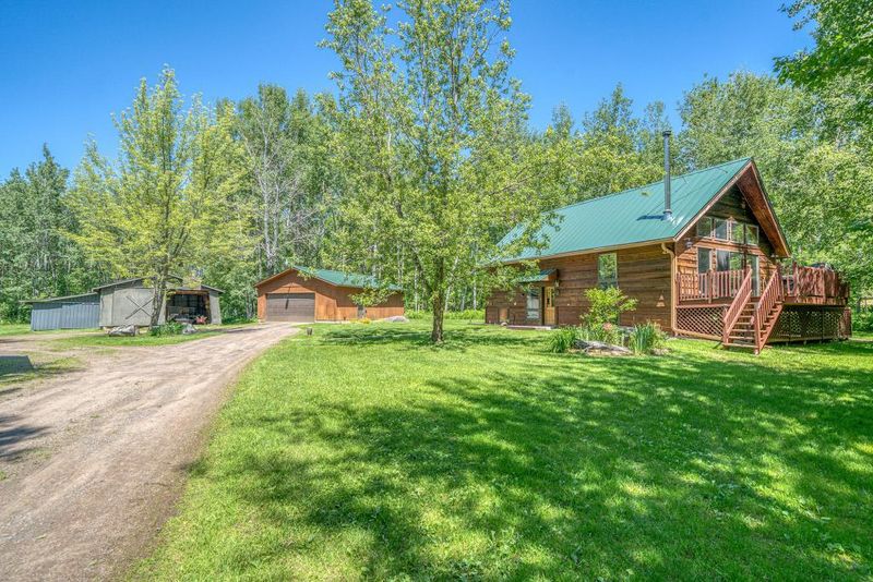 5371 Maple Grove Rd, Hermantown, MN 55811