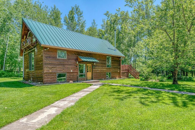 5371 Maple Grove Rd, Hermantown, MN 55811