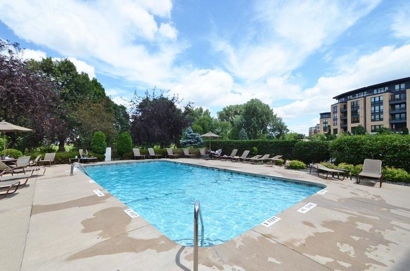 4820 Park Commons Dr #23, Saint Louis Park, MN 55416