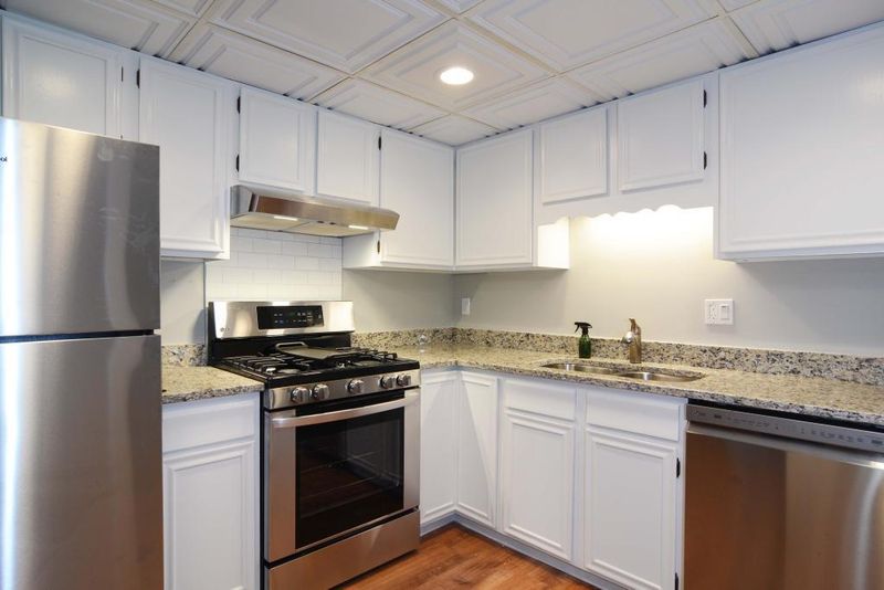 4820 Park Commons Dr #23, Saint Louis Park, MN 55416