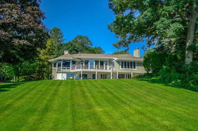 5050 Lexington Ave N, Shoreview, MN 55126